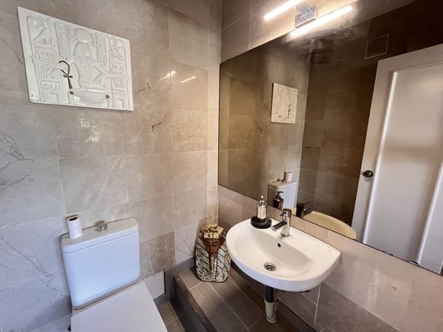 3 soveværelse Penthouse til leje i Carib Playa, Marbella med swimmingpool - € 2.950 (Ref: 10159151)