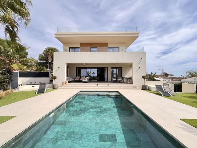 4 sypialnia Willa do wynajęcia w Las Chapas, Marbella z basenem garażem - 8 000 € (Ref: 10182473)