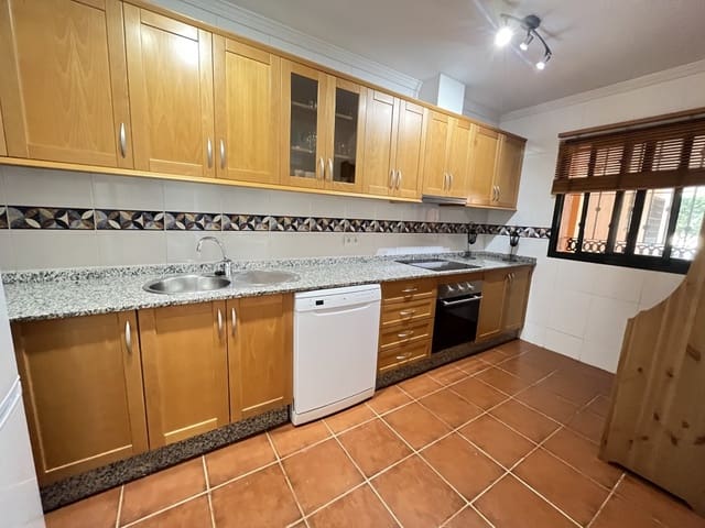 2 bedroom Apartment for rent in Elviria, Marbella with pool garage - € 1,500 (Ref: 9282943)