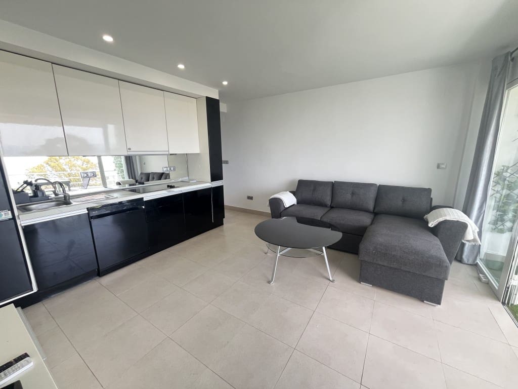 1 slaapkamer Appartement te huur in Costabella met zwembad - € 1.500 (Ref: 9282944)