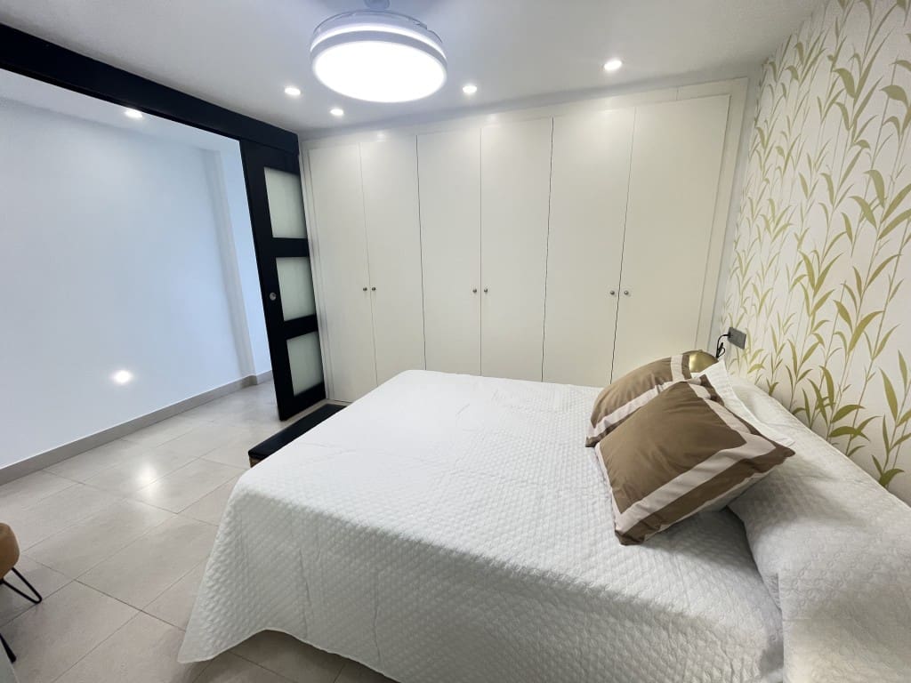 1 slaapkamer Appartement te huur in Costabella met zwembad - € 1.500 (Ref: 9282944)