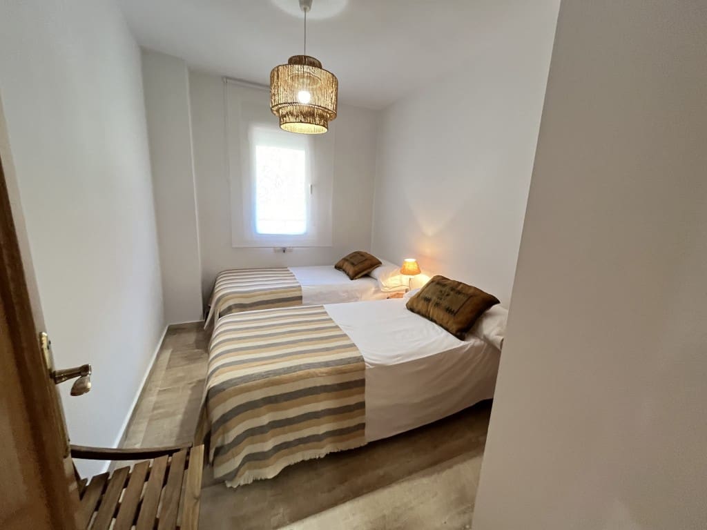 2 bedroom Apartment for rent in Las Chapas with pool - € 1,500 (Ref: 9282946)