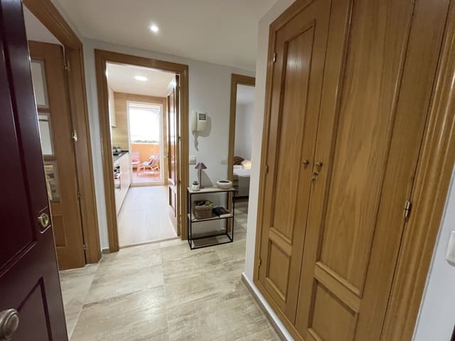 2 sovrum Lägenhet att hyra i Las Chapas, Marbella med pool - 1 500 € (Ref: 9282946)