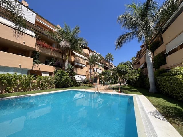 2 sovrum Lägenhet att hyra i Las Chapas, Marbella med pool - 1 500 € (Ref: 9282946)