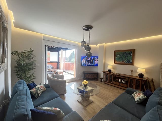 3 makuuhuone Huoneisto vuokrattavana paikassa Costabella, Marbella mukana uima-altaan 
autotalli - 1 800 € (Ref: 9282947)