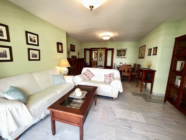 3 soveværelse Lejlighed til leje i Marbella Centro, Marbella med swimmingpool - € 1.900 (Ref: 9282950)