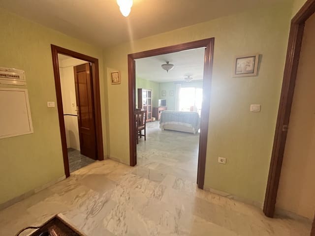 3 soveværelse Lejlighed til leje i Marbella Centro, Marbella med swimmingpool - € 1.900 (Ref: 9282950)