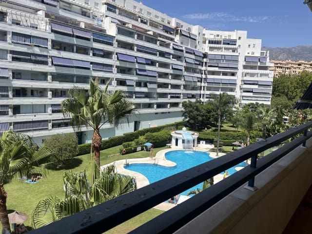 3 soveværelse Lejlighed til leje i Marbella Centro, Marbella med swimmingpool - € 1.900 (Ref: 9282950)