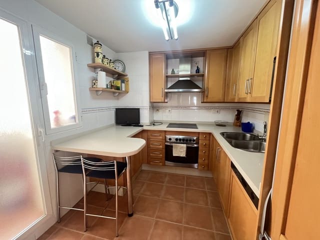 3 soveværelse Lejlighed til leje i Marbella Centro, Marbella med swimmingpool - € 1.900 (Ref: 9282950)