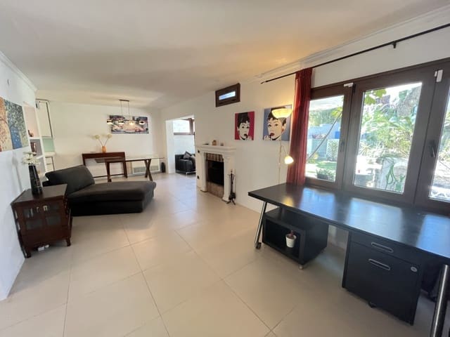 2 makuuhuone Omakotitalo myytävänä paikassa Golden Mile, Marbella mukana uima-altaan - 595 000 € (Ref: 9282951)