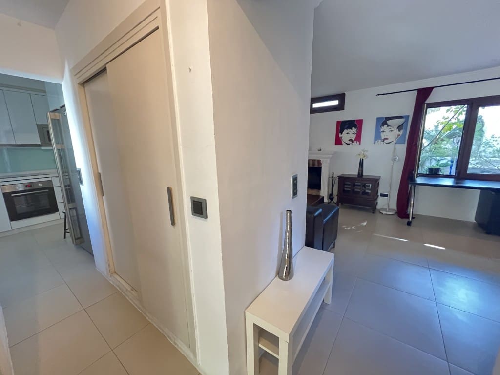 2 soveværelse Byhus til salg i Golden Mile med swimmingpool - € 595.000 (Ref: 9282951)