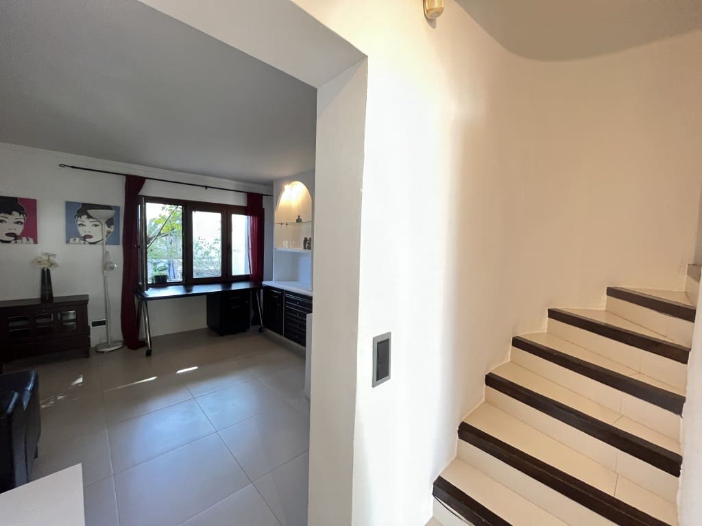 2 soveværelse Byhus til salg i Golden Mile med swimmingpool - € 595.000 (Ref: 9282951)