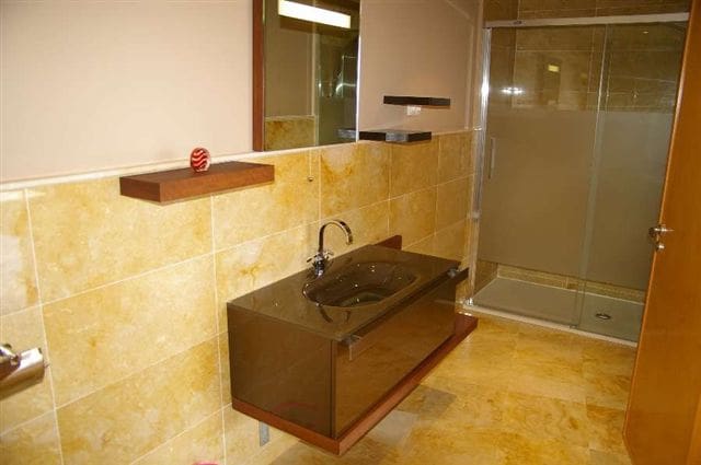 3 makuuhuone Huoneisto myytävänä paikassa Marbella mukana uima-altaan 
autotalli - 400 000 € (Ref: 9282953)