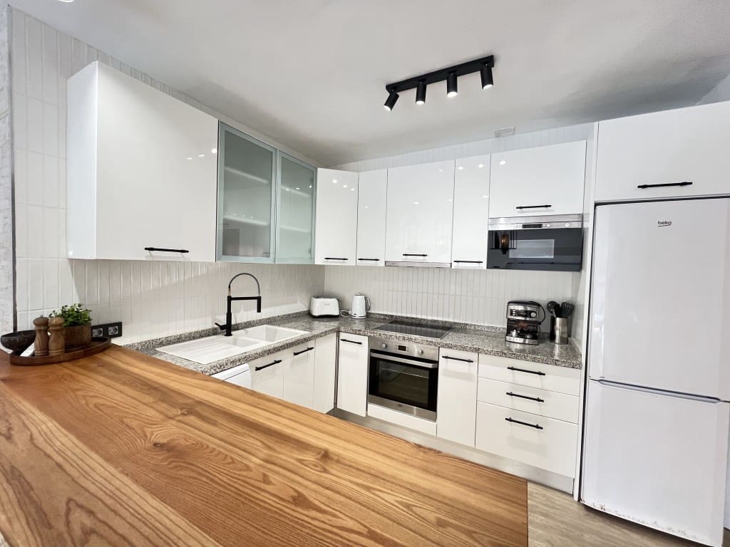 3 makuuhuone Huvila vuokrattavana paikassa El Rosario mukana uima-altaan - 4 500 € (Ref: 9294224)