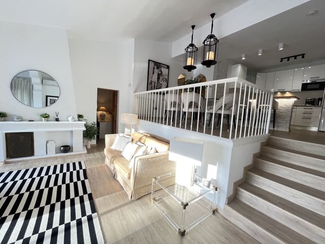 3 makuuhuone Huvila vuokrattavana paikassa El Rosario, Marbella mukana uima-altaan - 4 500 € (Ref: 9294224)