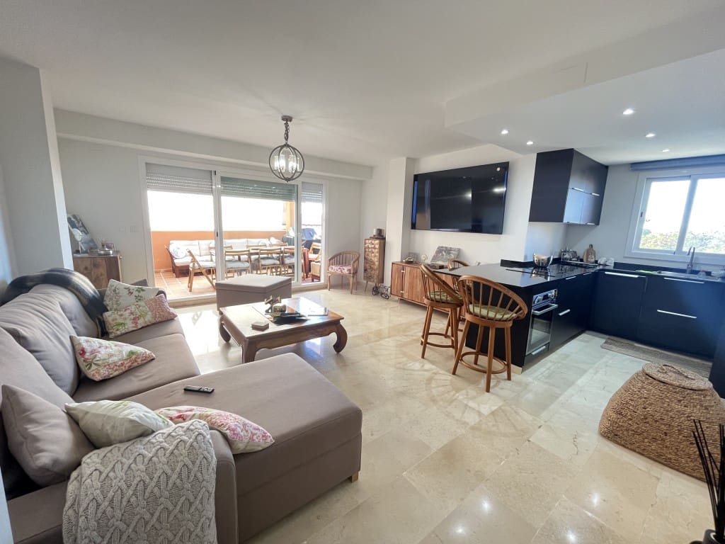 1 Zimmer Apartment zu verkaufen in Elviria mit Pool Garage - 318.000 € (Ref: 9303218)