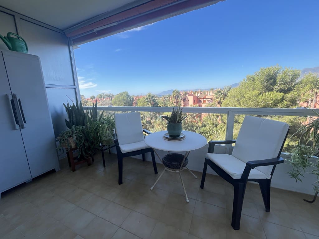 2 soverom Leilighet til salgs i Las Chapas - € 355 000 (Ref: 9378725)