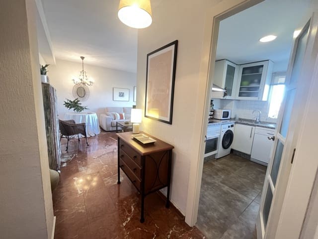 2 bedroom Apartment for sale in Las Chapas, Marbella - € 355,000 (Ref: 9378725)