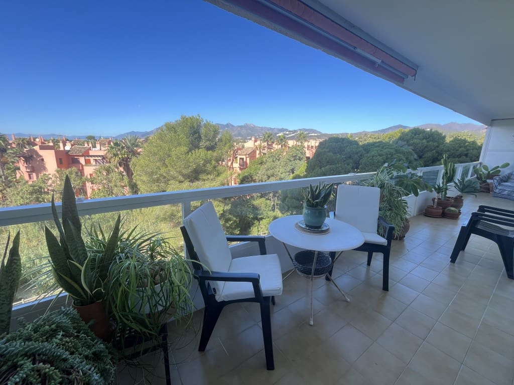 2 soverom Leilighet til salgs i Las Chapas - € 355 000 (Ref: 9378725)