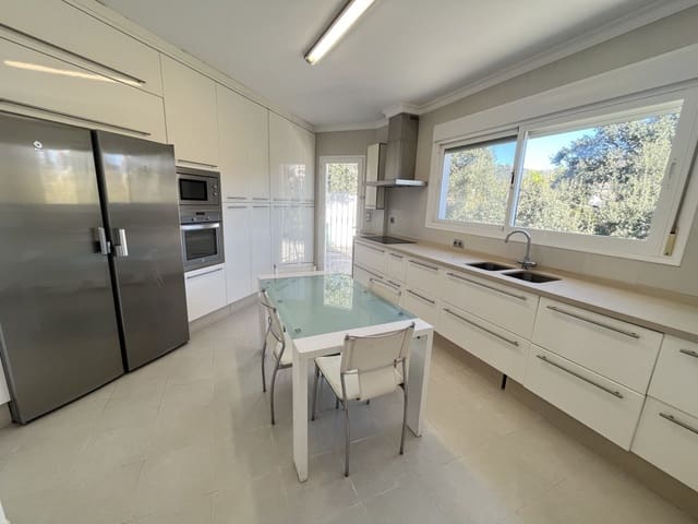 5 soveværelse Villa til leje i Elviria, Marbella med swimmingpool garage - € 7.000 (Ref: 9430796)