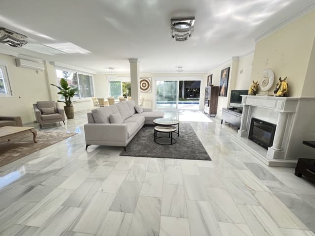 5 soveværelse Villa til leje i Elviria, Marbella med swimmingpool garage - € 7.000 (Ref: 9430796)