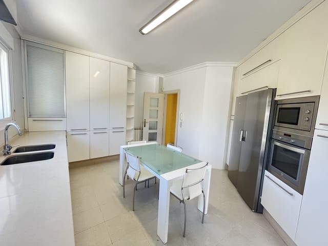 5 soveværelse Villa til leje i Elviria, Marbella med swimmingpool garage - € 7.000 (Ref: 9430796)