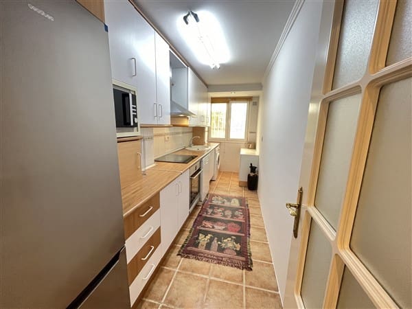 2 bedroom Apartment for rent in Marbella with pool garage - € 1,600 (Ref: 9614709)