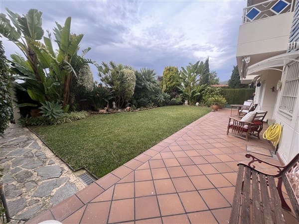 2 bedroom Apartment for rent in Marbella with pool garage - € 1,600 (Ref: 9614709)