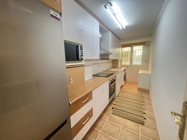 2 slaapkamer Appartement te huur in Las Chapas, Marbella met zwembad garage - € 1.600 (Ref: 9614709)