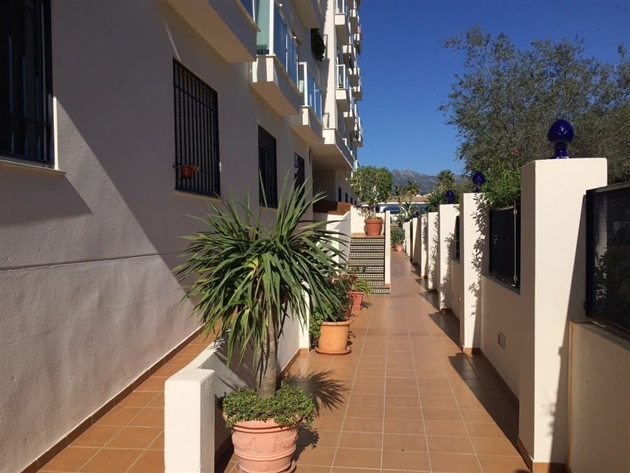 Estudio en Las Chapas en alquiler con piscina - 850 € (Ref: 9655662)