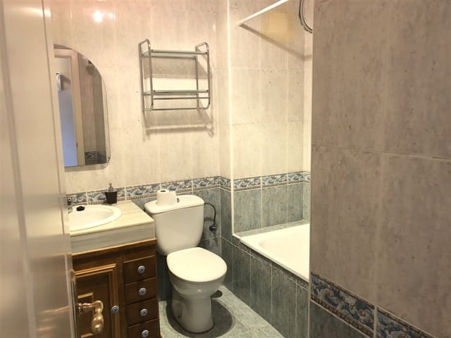 Estudio en Las Chapas, Marbella en alquiler con piscina - 850 € (Ref: 9655662)