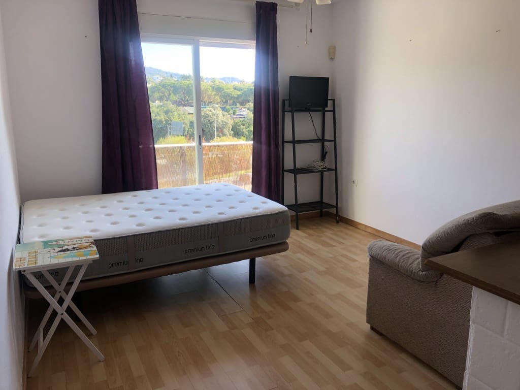 Estudio en Las Chapas en alquiler con piscina - 850 € (Ref: 9655662)