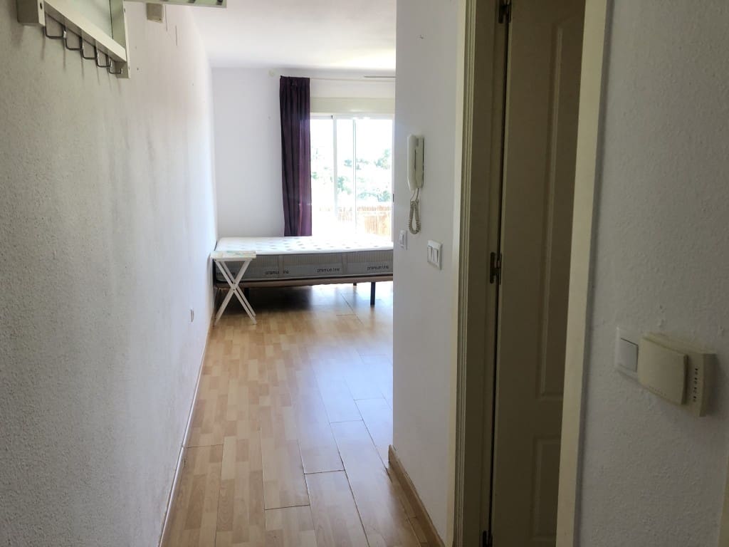 Estudio en Las Chapas en alquiler con piscina - 850 € (Ref: 9655662)