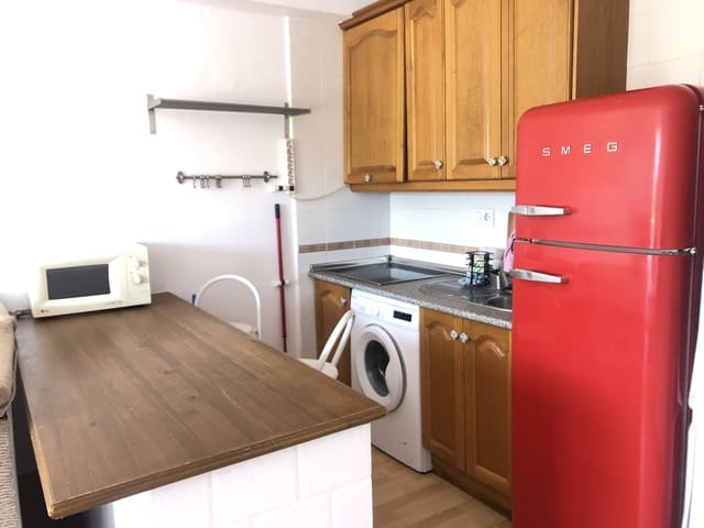 Estudio en Las Chapas, Marbella en alquiler con piscina - 850 € (Ref: 9655662)