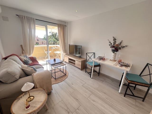 1 sypialnia Apartament do wynajęcia w Carib Playa, Marbella z basenem - 1 300 € (Ref: 9658322)