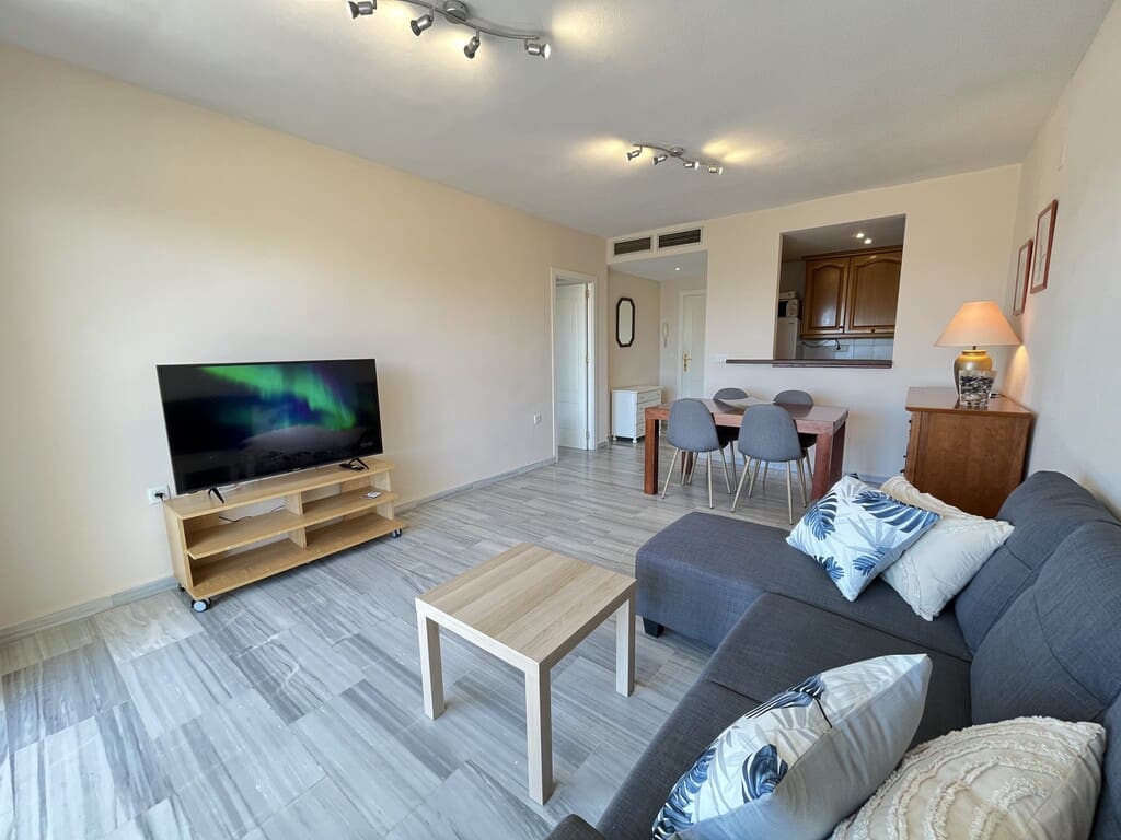 1 bedroom Apartment for rent in Marbella with pool - € 1,400 (Ref: 9714497)