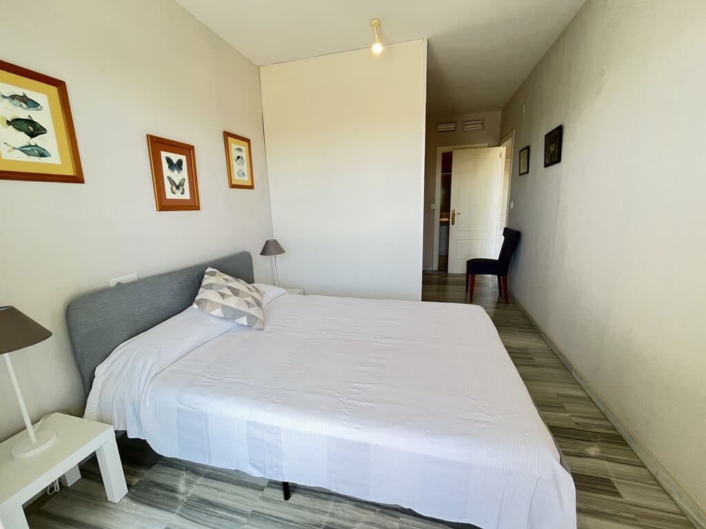 1 bedroom Apartment for rent in Marbella with pool - € 1,400 (Ref: 9714497)