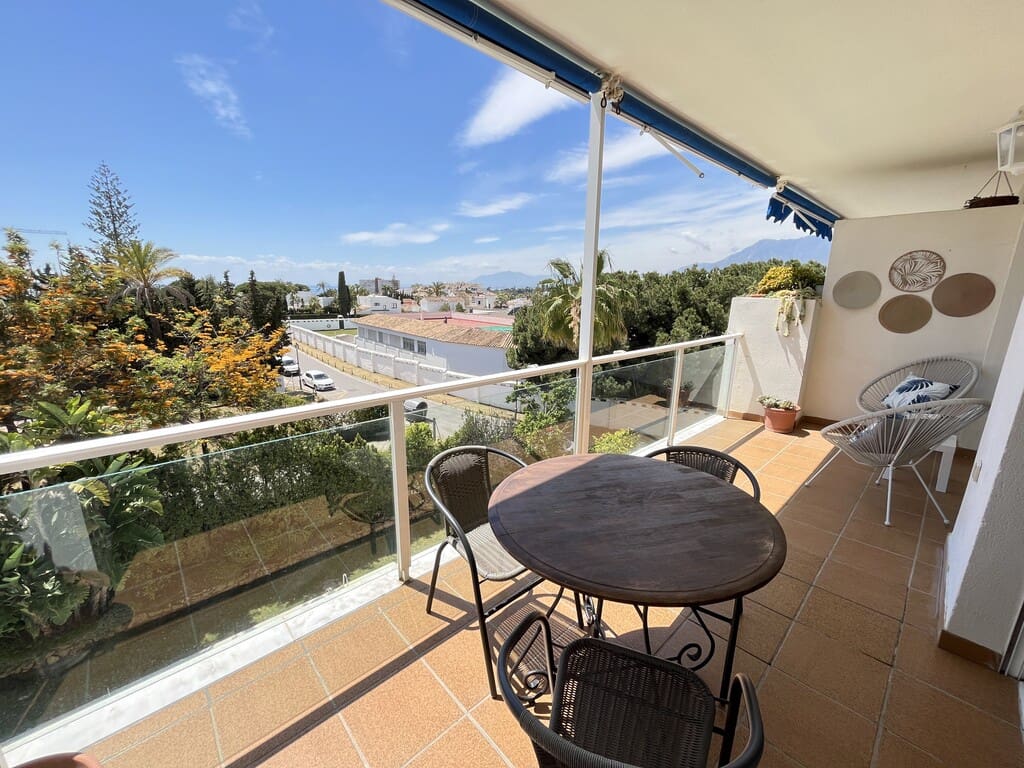 1 bedroom Apartment for rent in Marbella with pool - € 1,400 (Ref: 9714497)