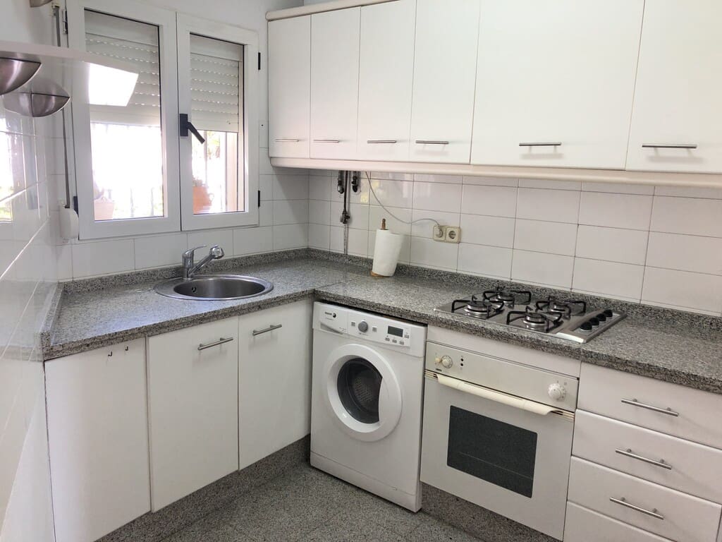 2 soverom Leilighet til salgs i Marbella med svømmebasseng - € 420 000 (Ref: 9777778)