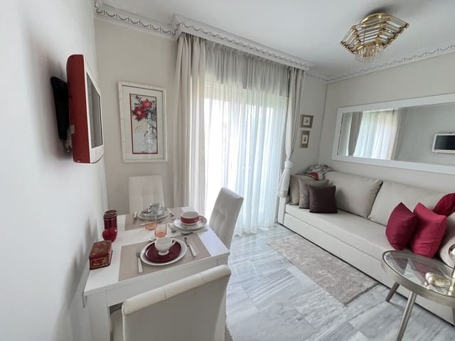 Studio til salg i Las Chapas, Marbella med swimmingpool - € 215.000 (Ref: 9790783)