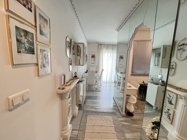 Studio til salg i Las Chapas, Marbella med swimmingpool - € 215.000 (Ref: 9790783)