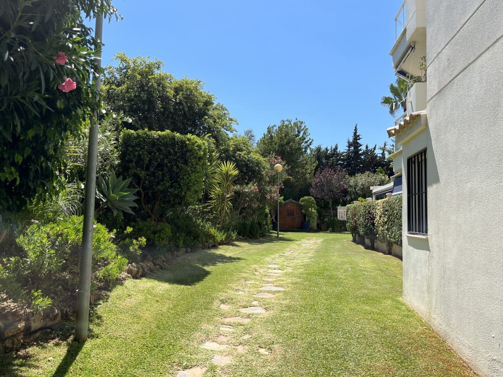 Studio te koop in Las Chapas met zwembad - € 215.000 (Ref: 9790783)