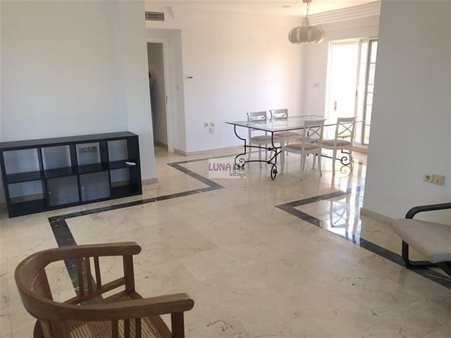 3 quarto Penthouse para arrendar em Río Real, Marbella com piscina garagem - 2 800 € (Ref: 9796194)
