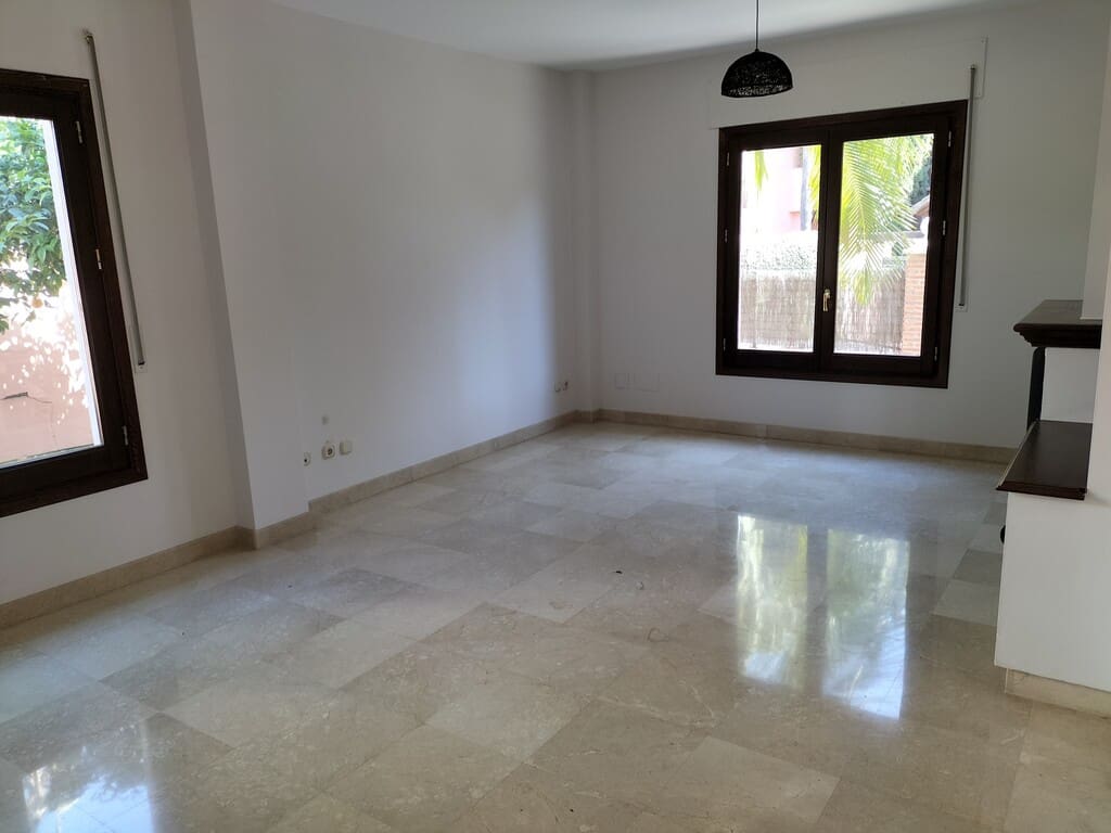 4 Zimmer Villa zu verkaufen in Marbella mit Pool Garage - 4.000.000 € (Ref: 9933679)