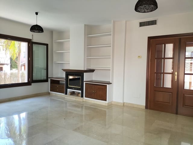 4 Zimmer Villa zu verkaufen in Marbella Centro, Marbella mit Pool Garage - 4.000.000 € (Ref: 9933679)