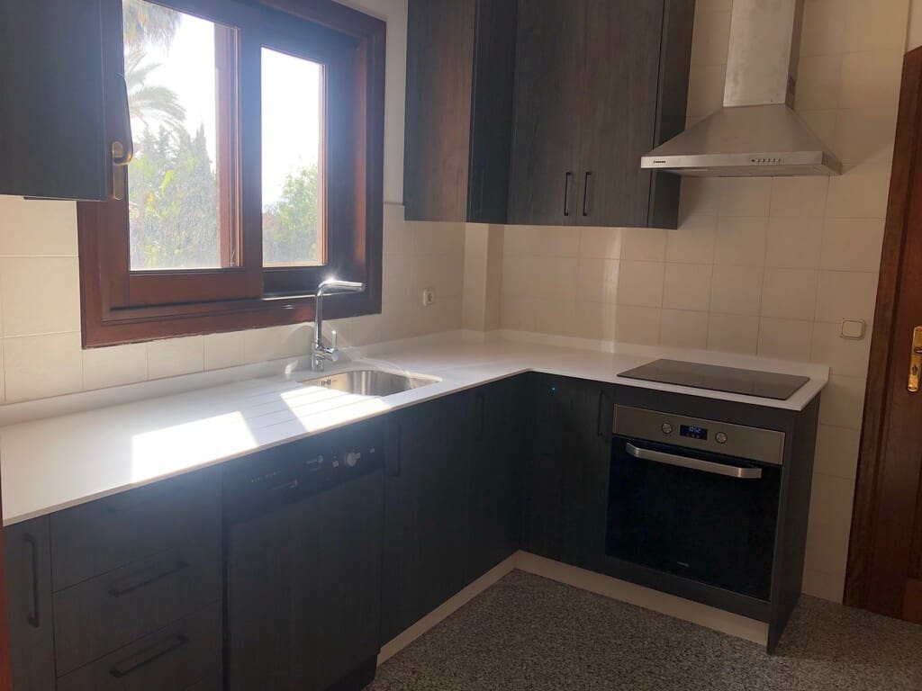 4 Zimmer Villa zu verkaufen in Marbella mit Pool Garage - 4.000.000 € (Ref: 9933679)