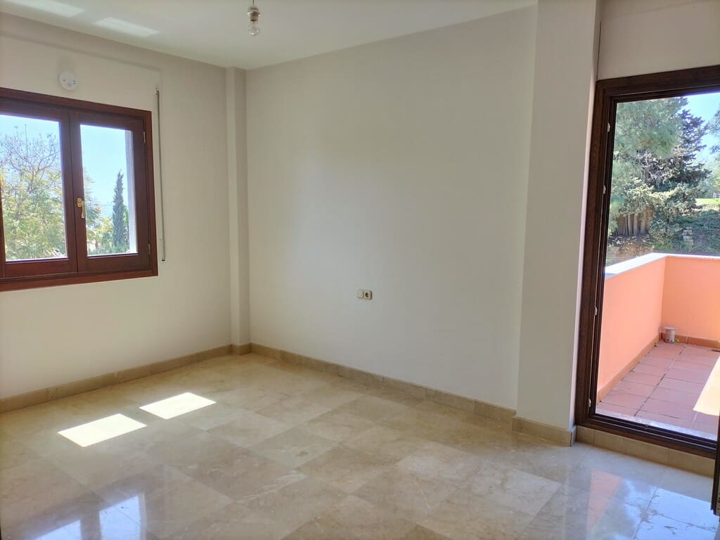 4 Zimmer Villa zu verkaufen in Marbella mit Pool Garage - 4.000.000 € (Ref: 9933679)