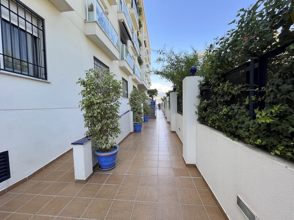 Studio till salu i Las Chapas med pool - 199 500 € (Ref: 9962261)