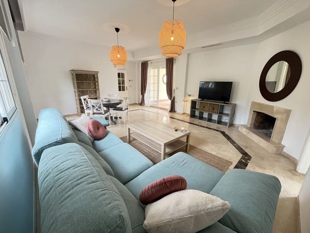 2 sypialnia Apartament na sprzedaż w Nueva Andalucia, Marbella z basenem garażem - 450 000 € (Ref: 9966280)