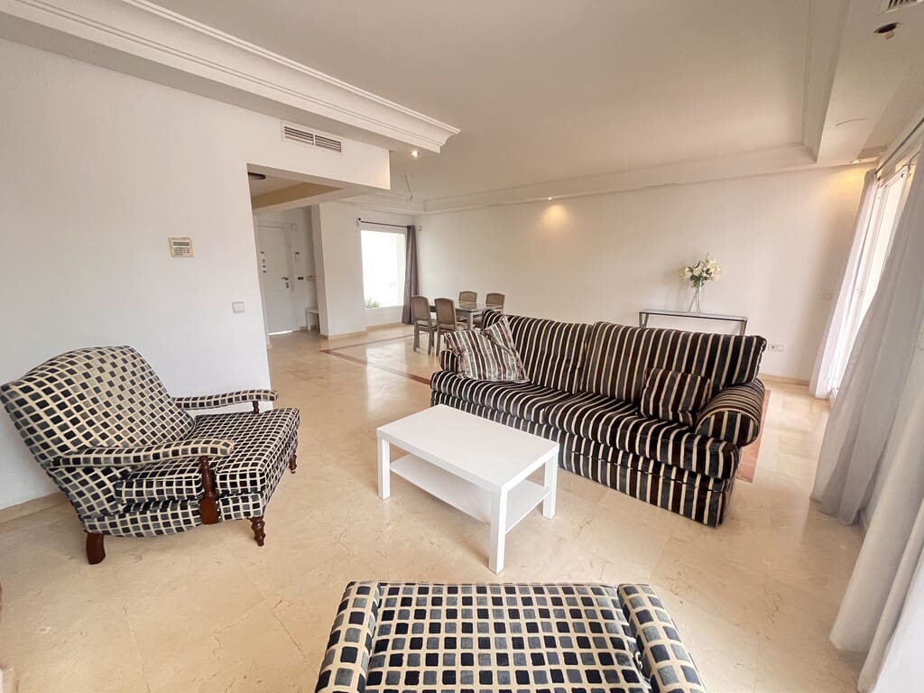 4 bedroom Townhouse for sale in Golden Mile with pool garage - € 1,600,000 (Ref: 9969330)